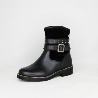 Chetto Bota tachuelas