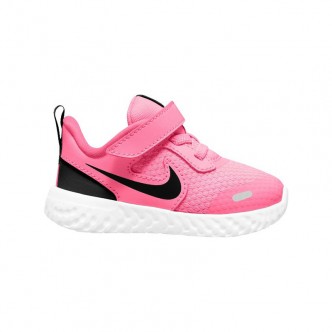 Nike revolution 5 rosa negro